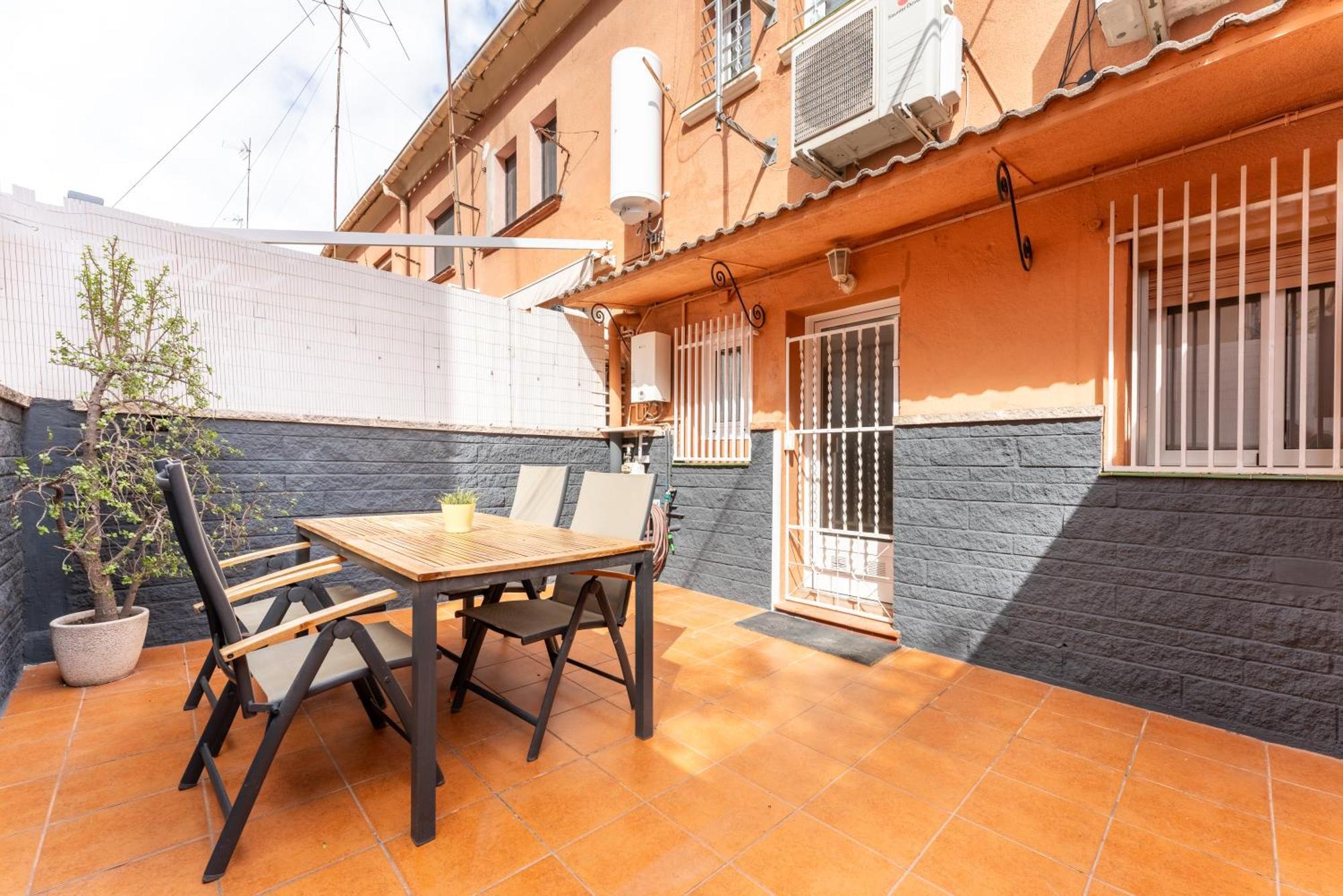La Sagrera House Villa บาร์เซโลนา ภายนอก รูปภาพ
